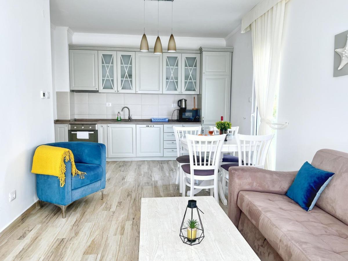 Yourhome beach first line Dobrá Voda Exterior foto