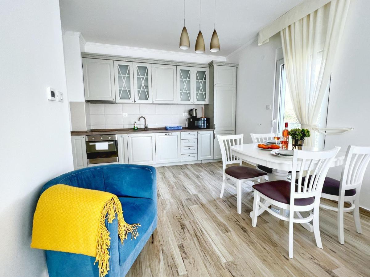 Yourhome beach first line Dobrá Voda Exterior foto