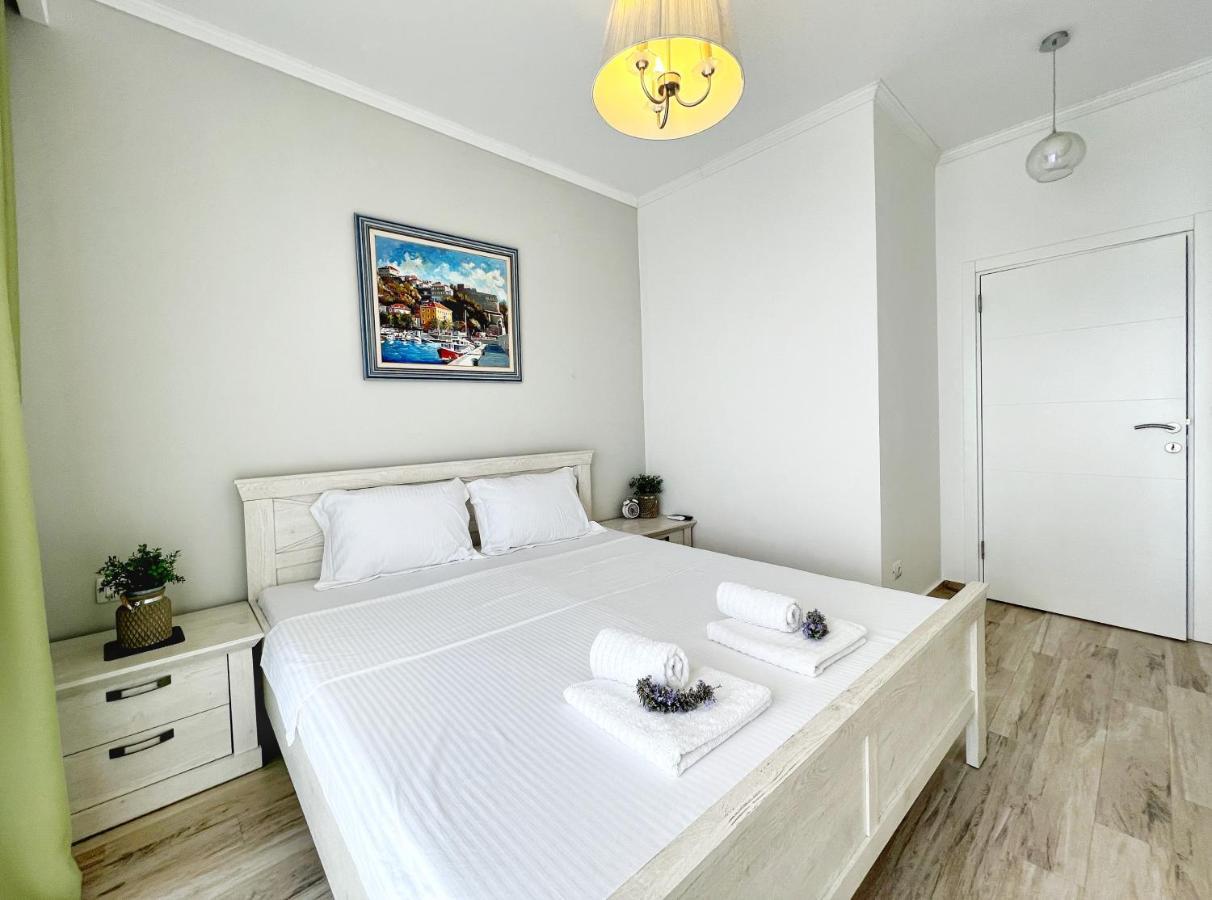 Yourhome beach first line Dobrá Voda Exterior foto