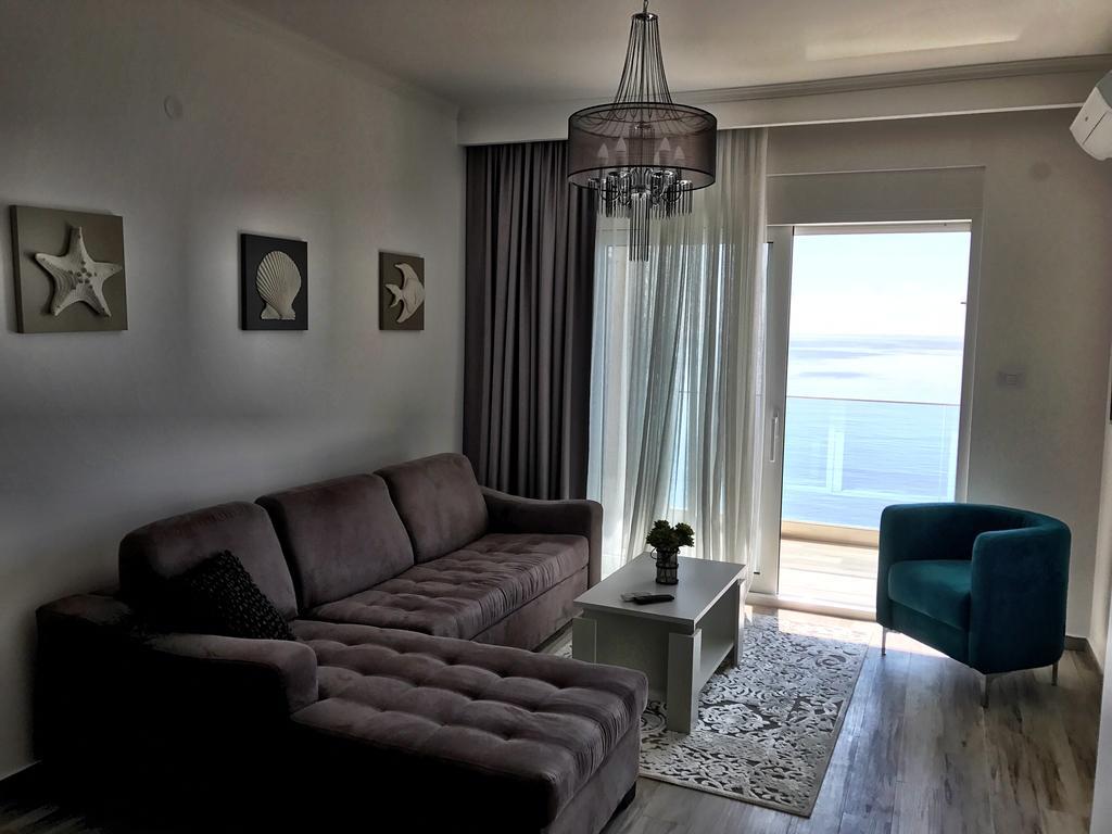 Yourhome beach first line Dobrá Voda Exterior foto