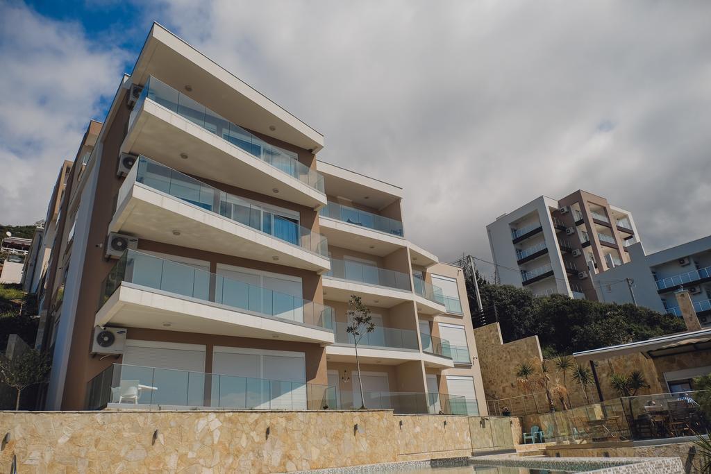 Yourhome beach first line Dobrá Voda Exterior foto